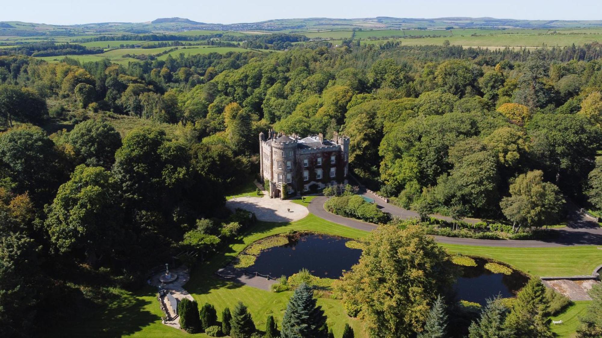 Cloncaird Castle Estate Cottages Maybole 外观 照片