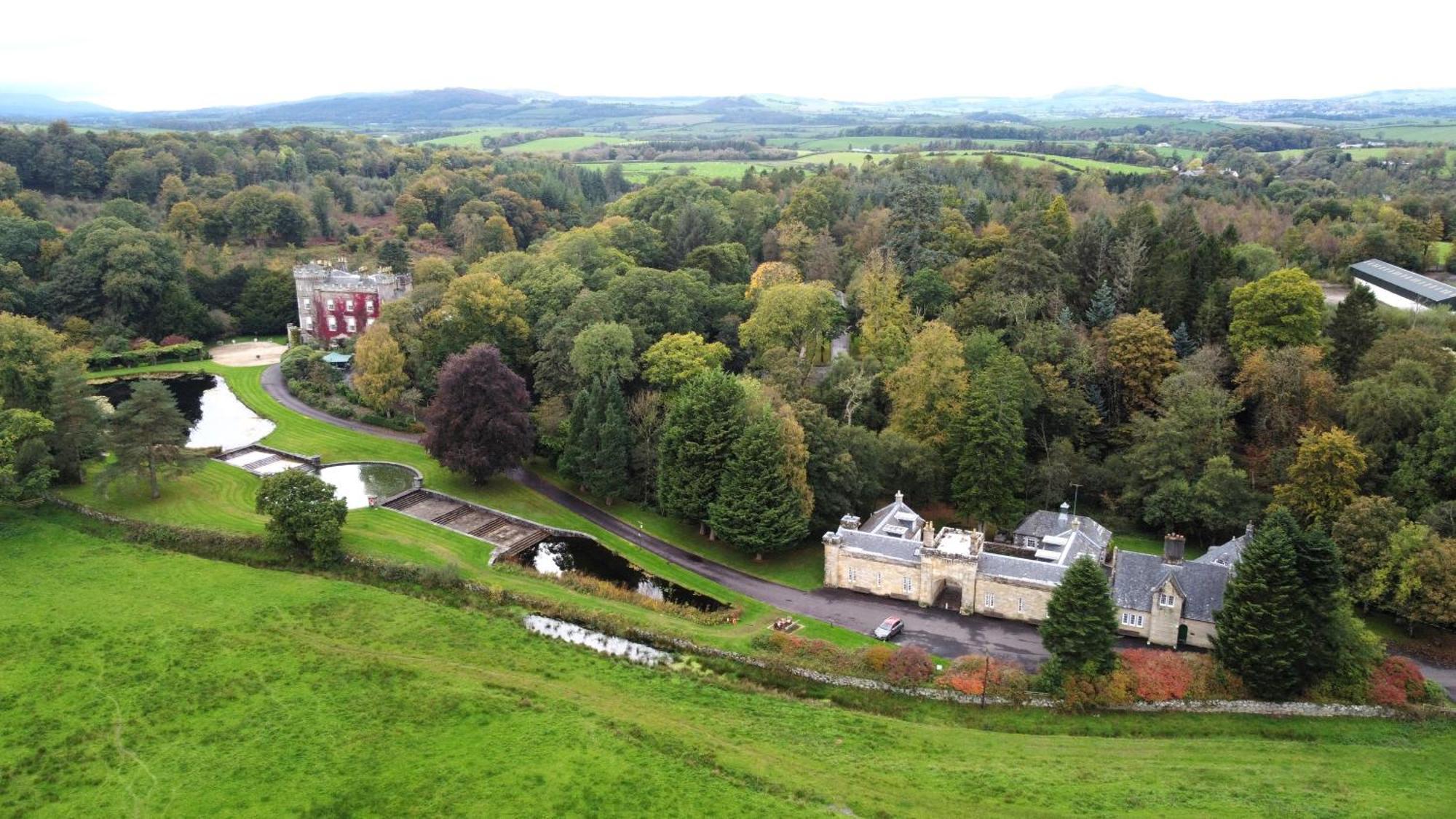 Cloncaird Castle Estate Cottages Maybole 外观 照片